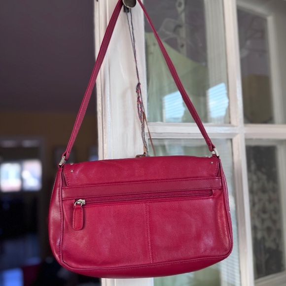 Aurielle hand shoulder bag purse in red with studs - Picture 3 of 3